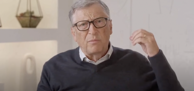 <p>Bill Gates wears wedding ring in first appearance since divorce announcement</p>