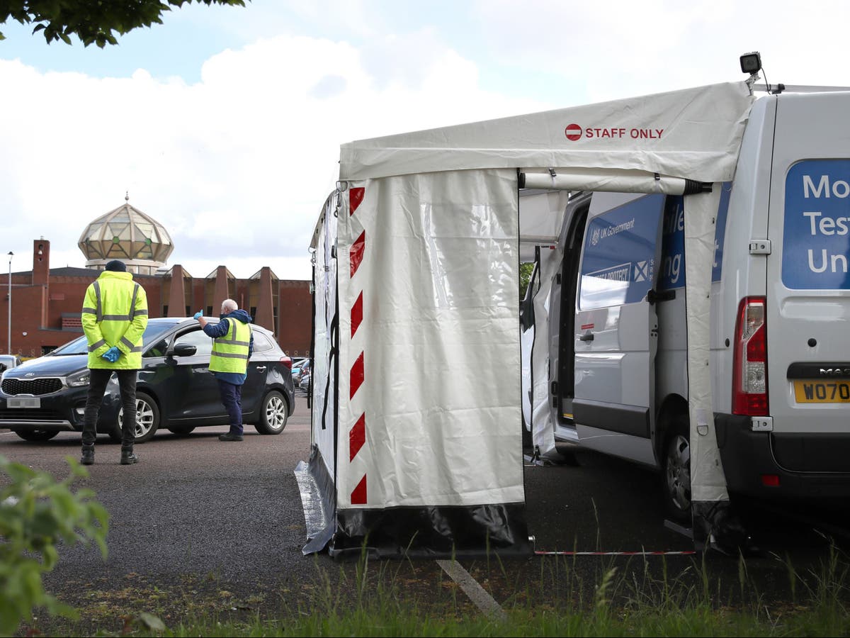 Mosque running vaccination clinic 12 hours a day amid Glasgow outbreak Mosque running vaccination clinic 12 hours a day amid Glasgow outbreak