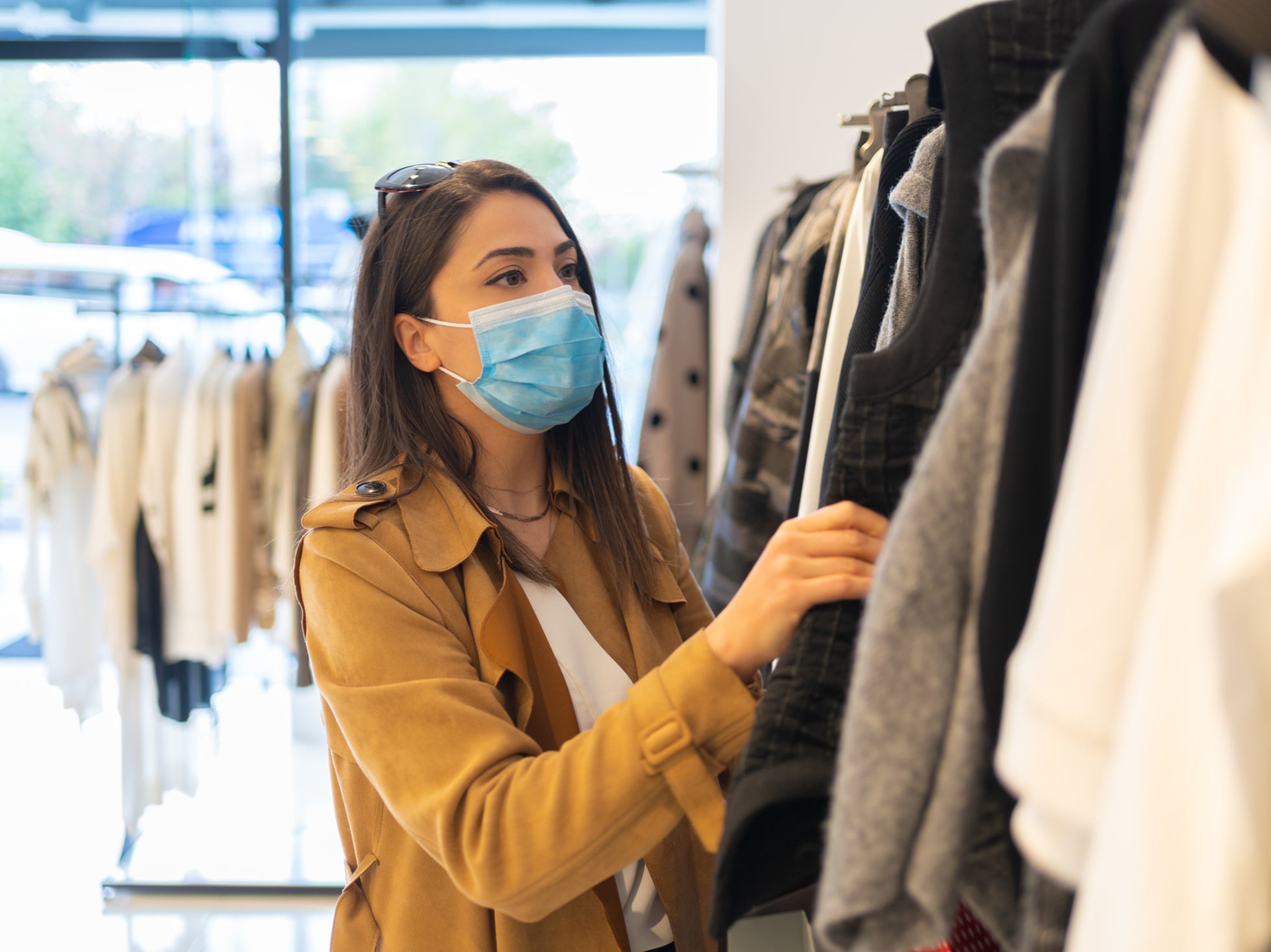 Customers should wear face masks while shopping in indoor retail settings, such as shops, shopping malls, or supermarkets in the UK