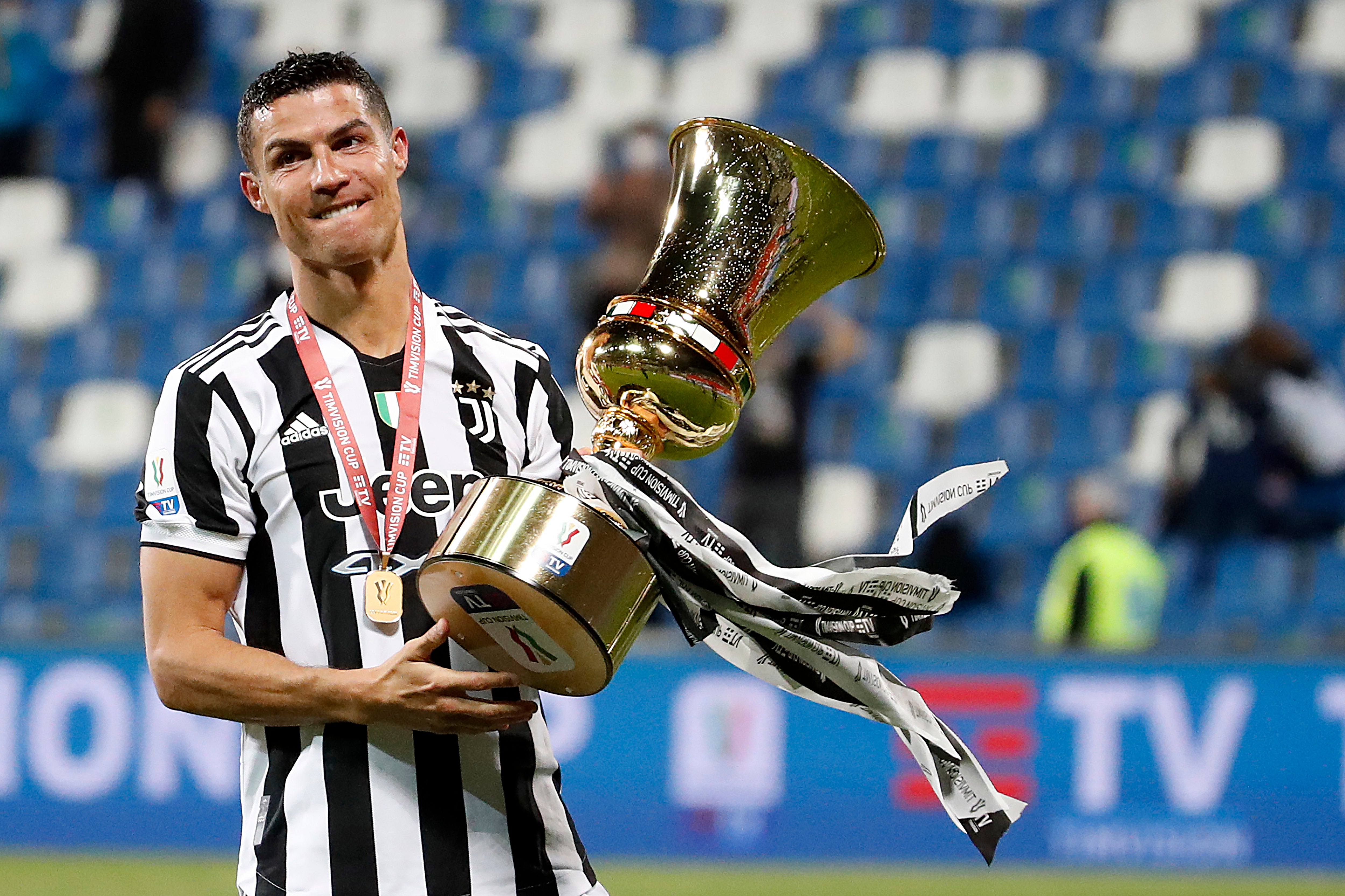 Cristiano Ronaldo celebrates after winning the Coppa Italia