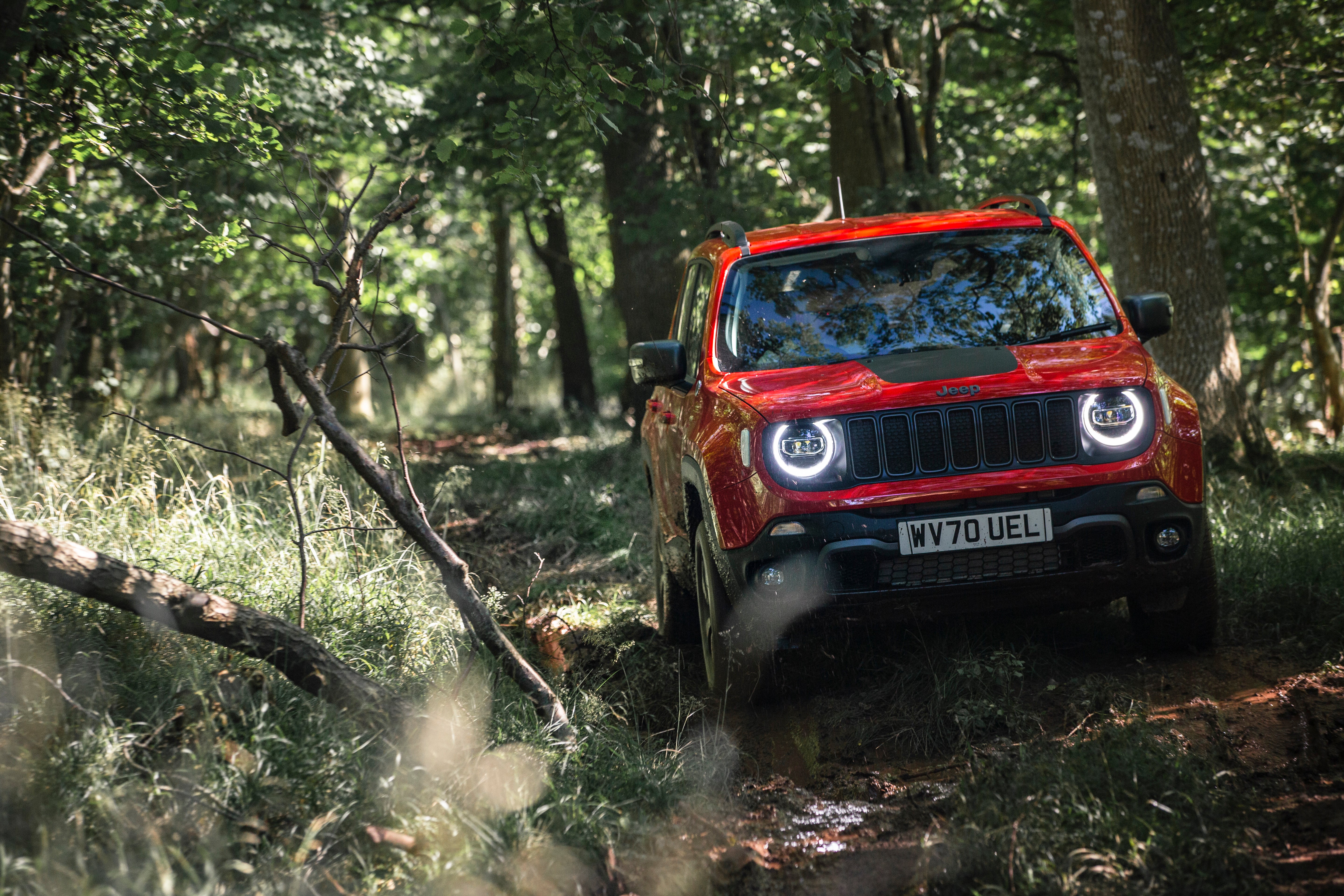 The Jeep Renegade Trailhawk 4xe: All the capability with remarkable economy  and clean emissions