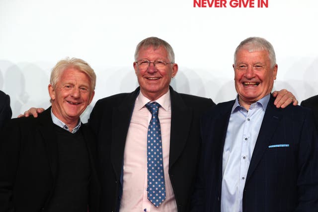 Sir Alex Ferguson (centre), Gordon Strachan (left) and Archie Knox attend the premiere