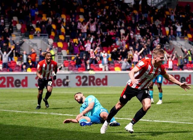 Marcus Forss celebrates scoring Brentford's winner