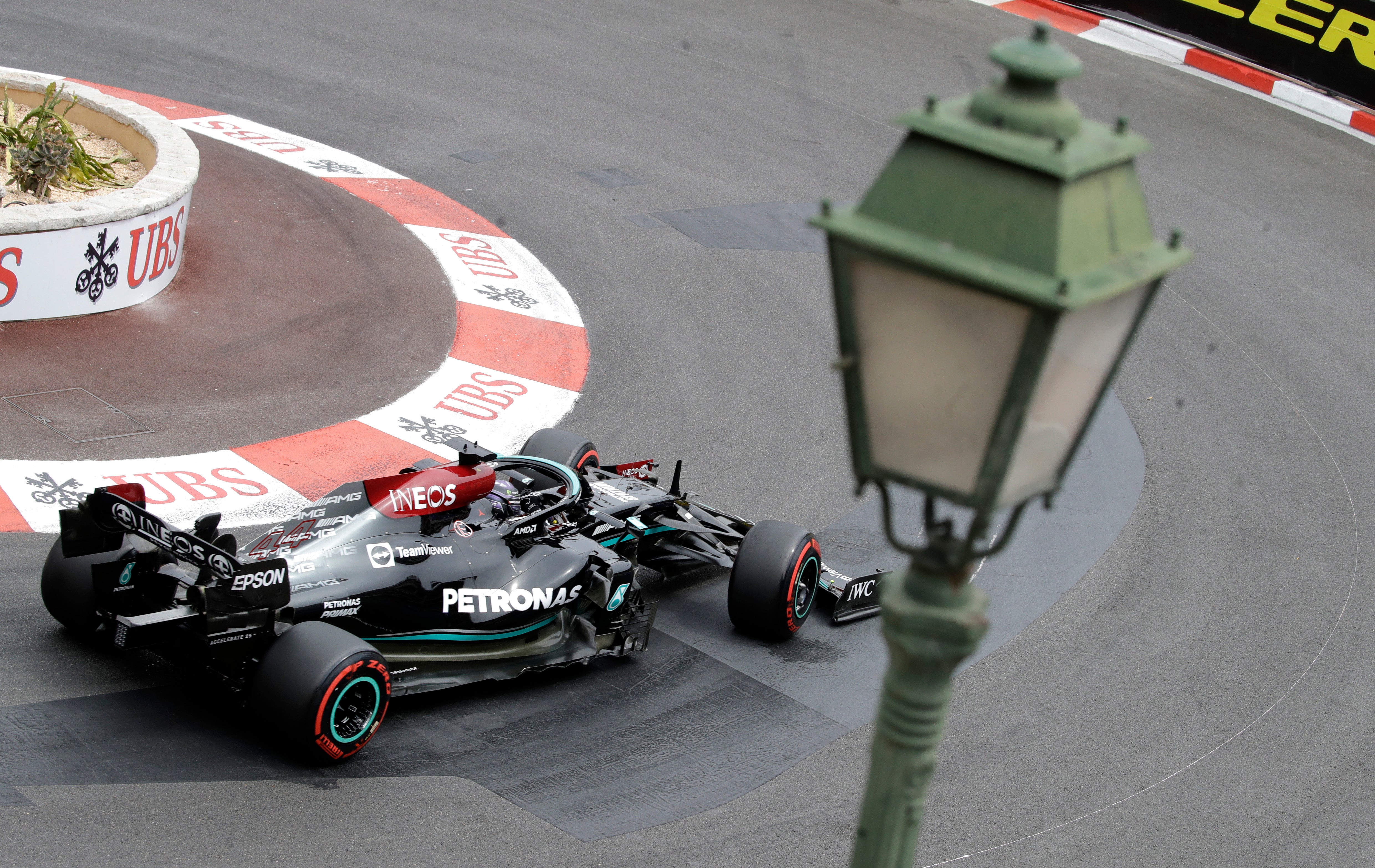 Lewis Hamilton struggled throughout qualifying