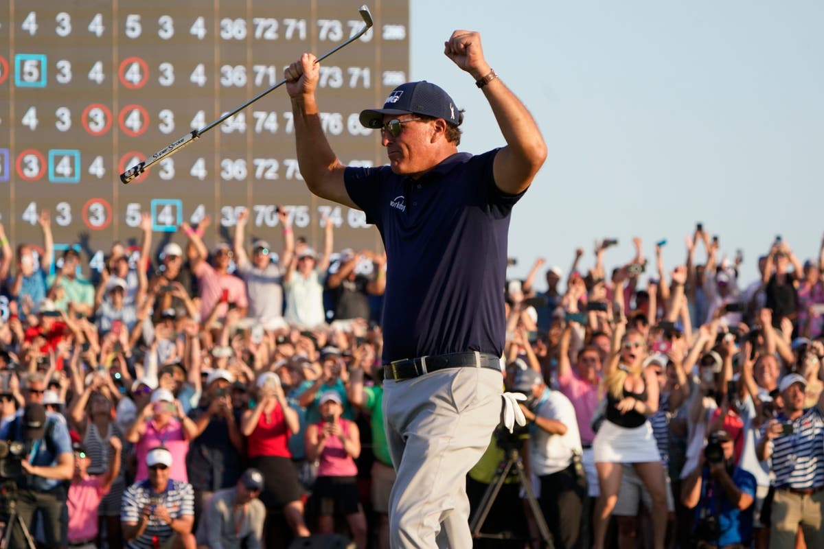 Phil Mickelson lauded after US PGA Championship win – Monday’s sporting social