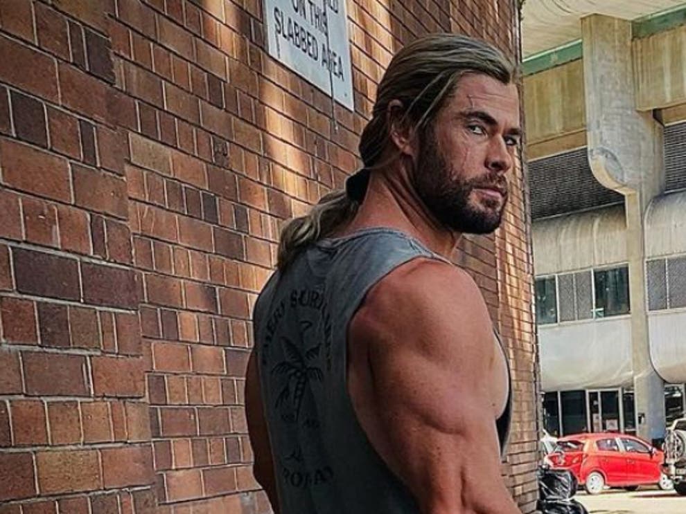 Chris Hemsworth trolled by his brother for 'skipping leg ...