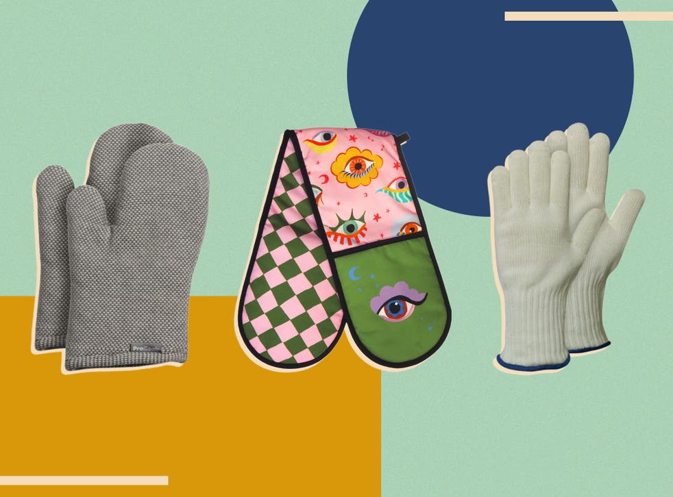 <p>In a room with scorching hot pans, scalding ovens and billowing clouds of steam, a reliable pair of oven gloves is essential</p>