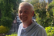 Flower seller stabbed to death in London while ‘trying to prevent mugging’