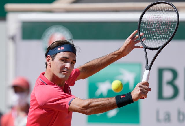 Roger Federer made a winning return to Roland Garros