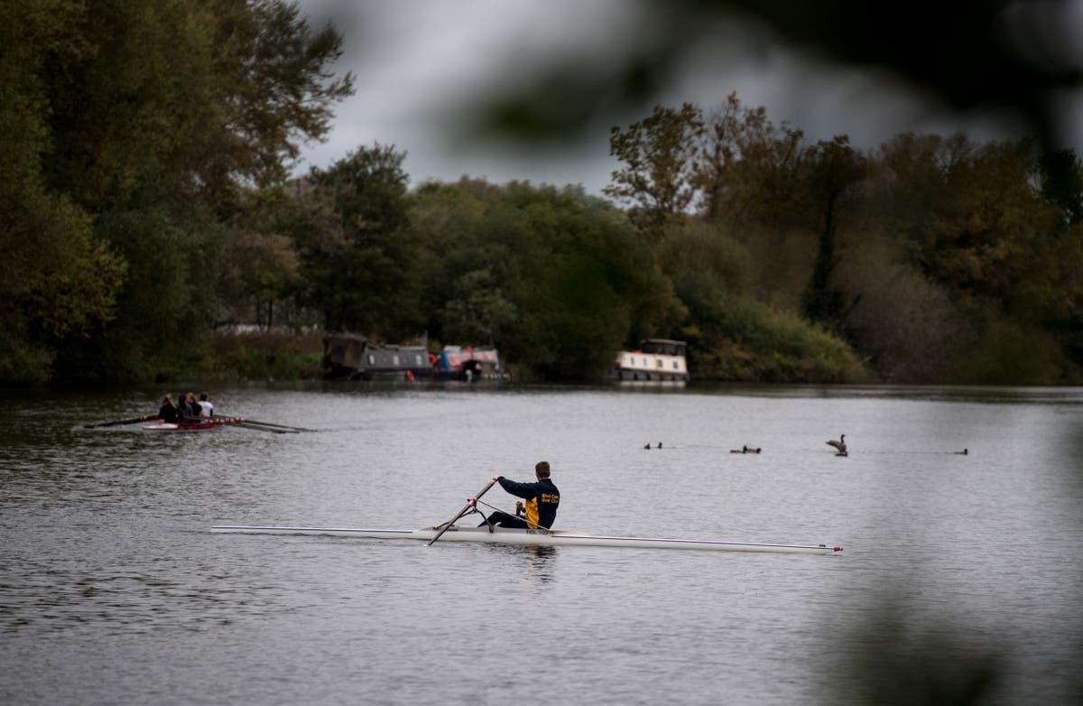 Search for missing boy last seen in difficulty in River Thames