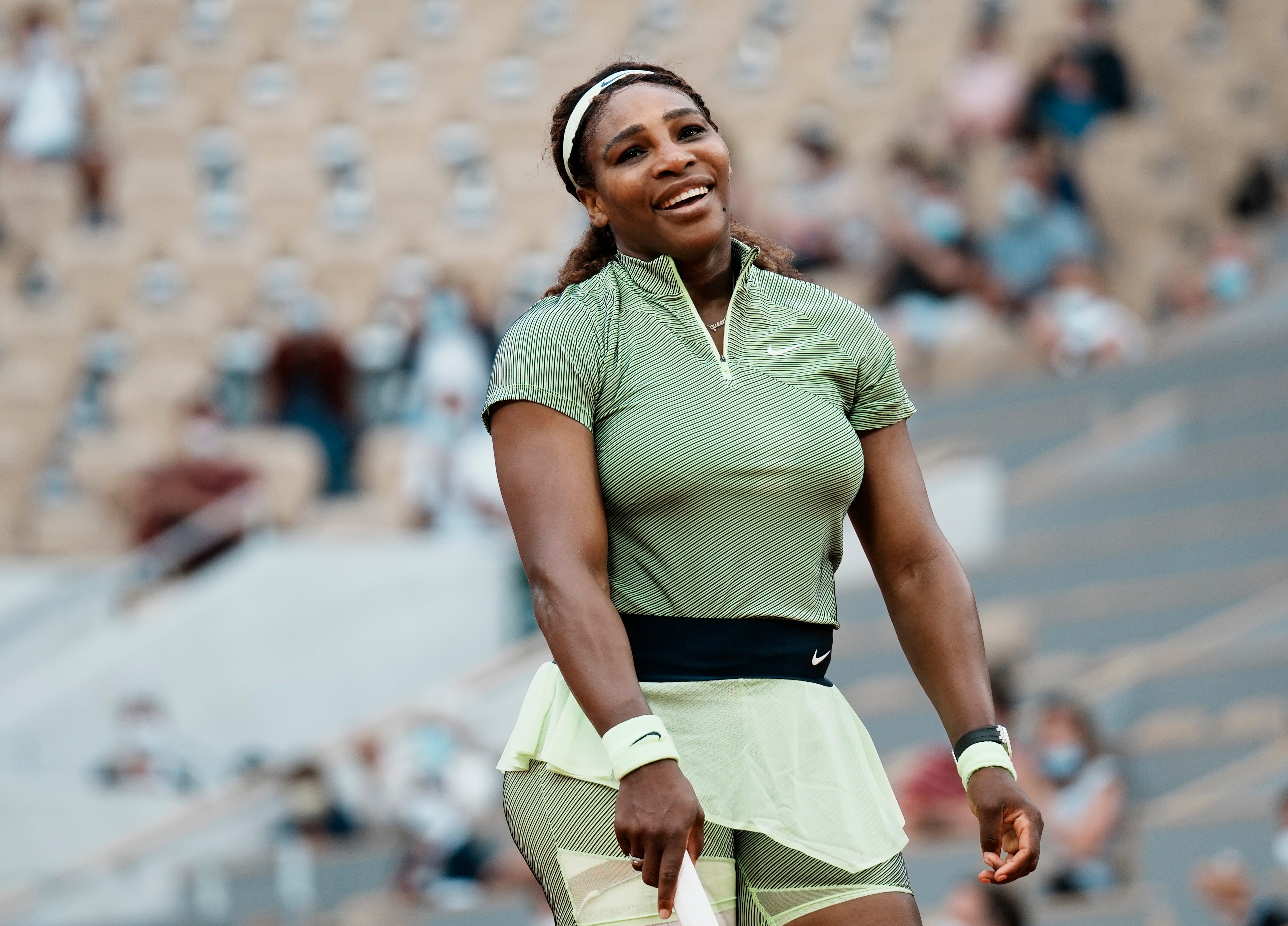 Serena Williams won a three-set battle with Mihaela Buzarnescu