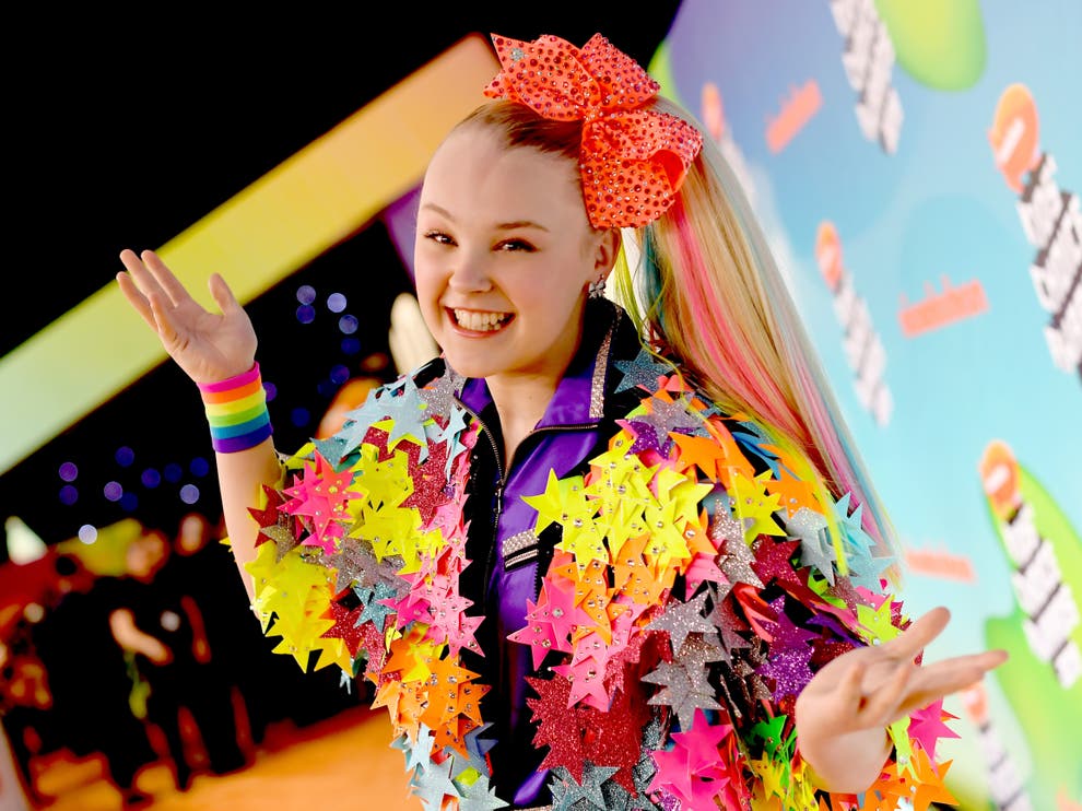 Jojo Siwa Wants A Scene Where She Kissed A Man Removed From An Upcoming 5938