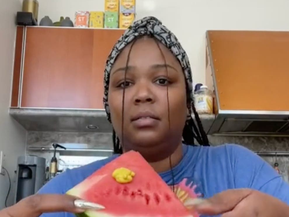 Lizzo tries TikTok trend of mustard on a watermelon —and this was her ...