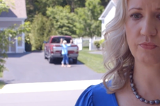 Neighbour gives Virginia mother the middle finger during Fox News interview on critical race theory