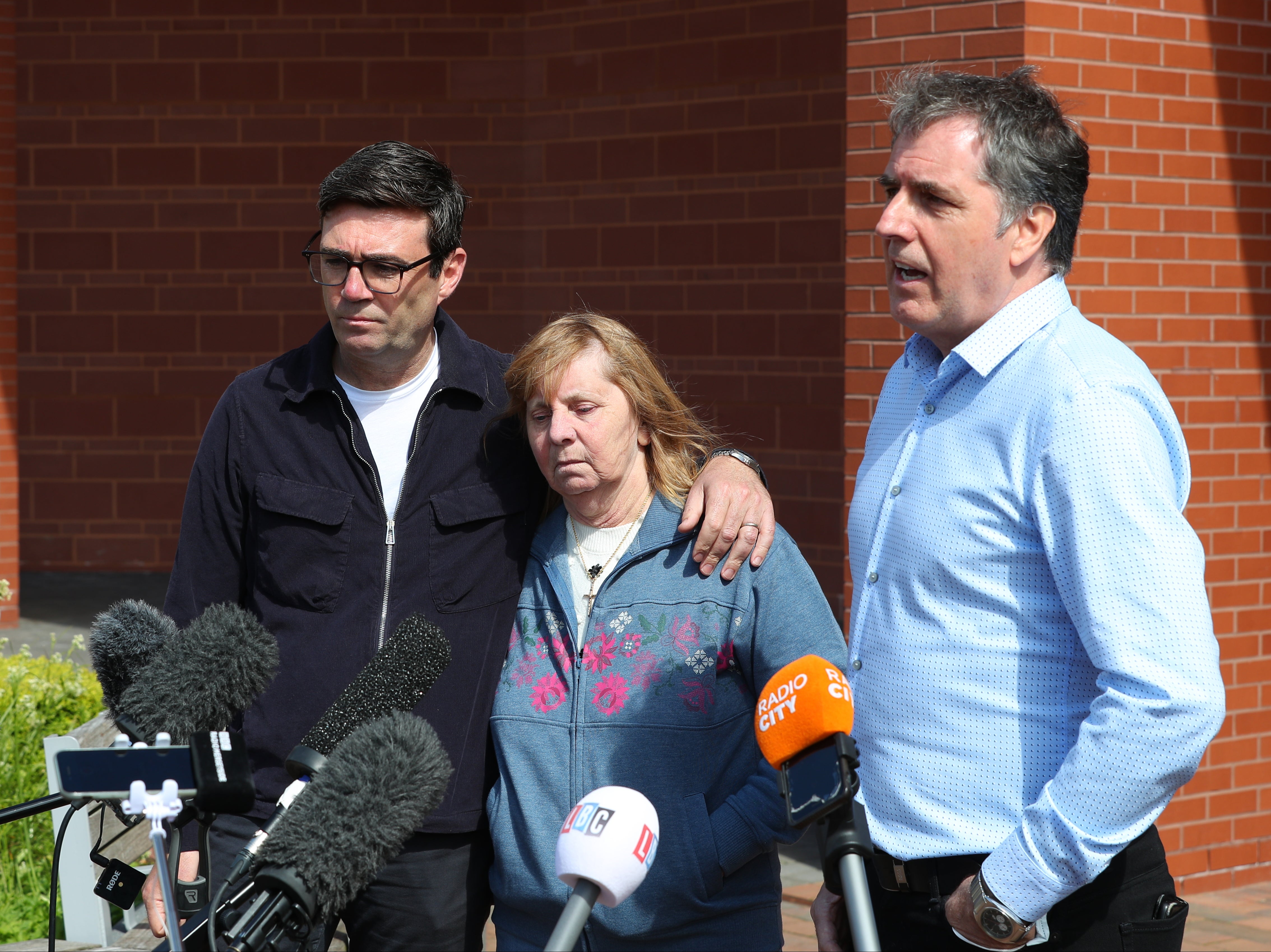 Greater Manchester mayor Andy Burnham (left) and Liverpool City Region mayor Steve Rotheram (right) with Hillsborough campaigner Margaret Aspinall