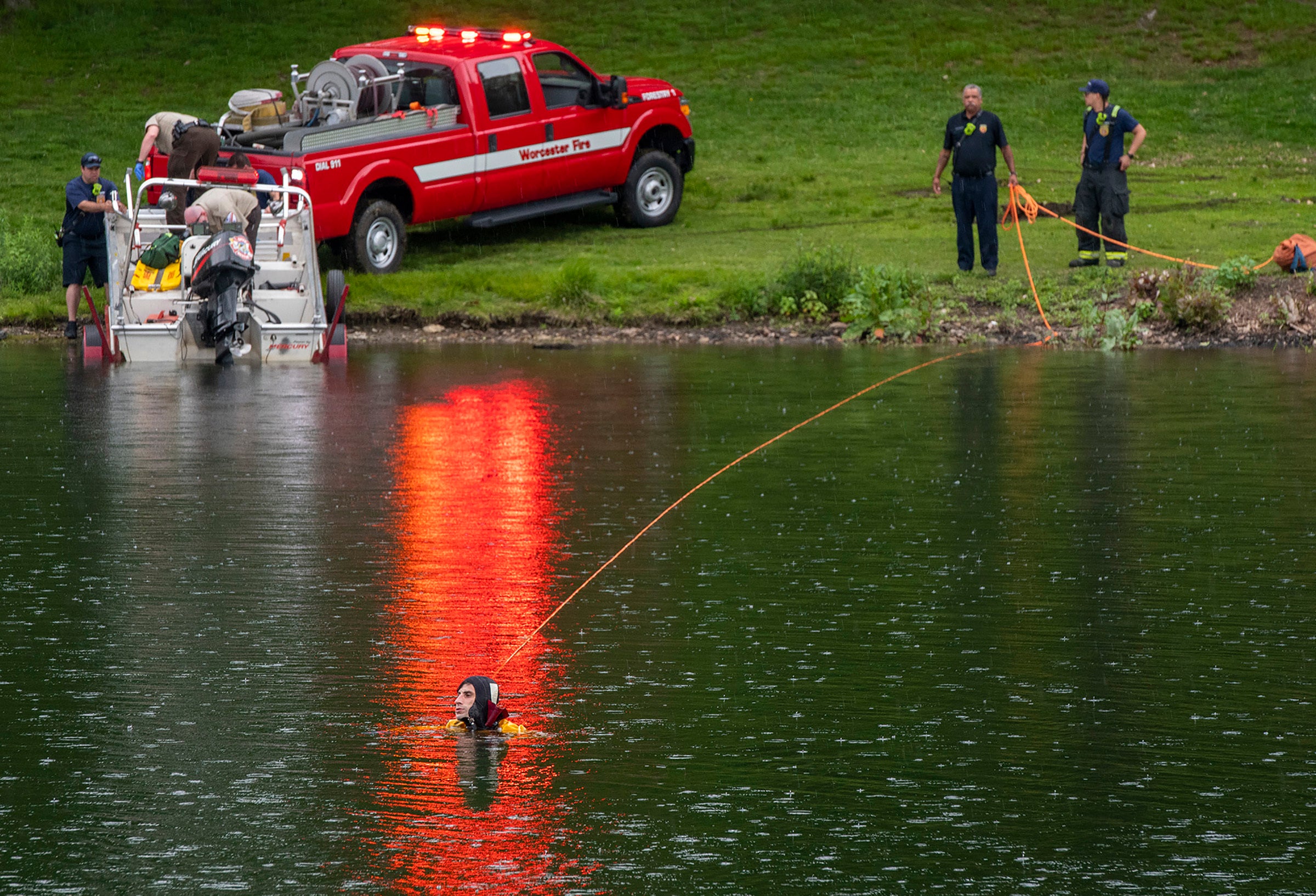 Officer and Teen Drown