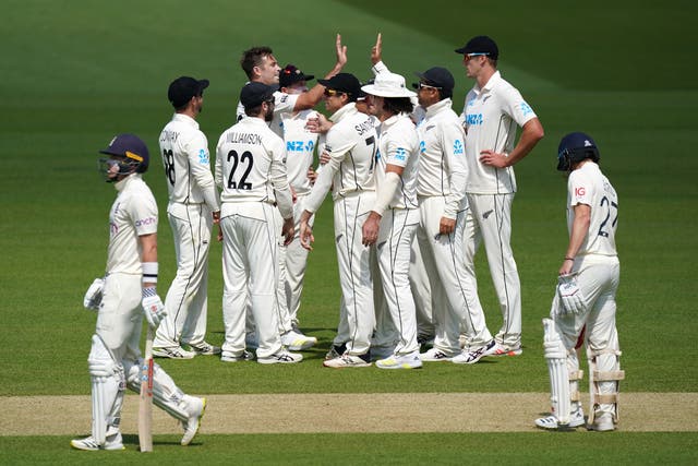 <p>New Zealand celebrate the wicket of Ollie Pope</p>