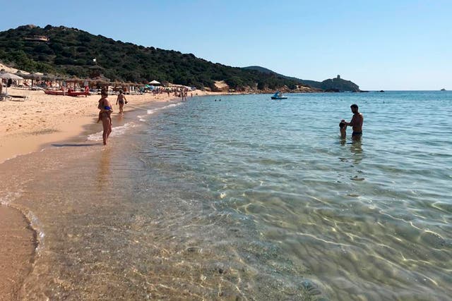 <p>Tourists are taking sand and shells from Sardinian beaches</p>