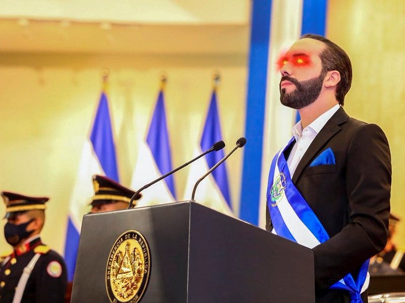 El Salvador President Nayib Bukele updated his Twitter profile pic to include bitcoin laser eyes on 6 June, 2021
