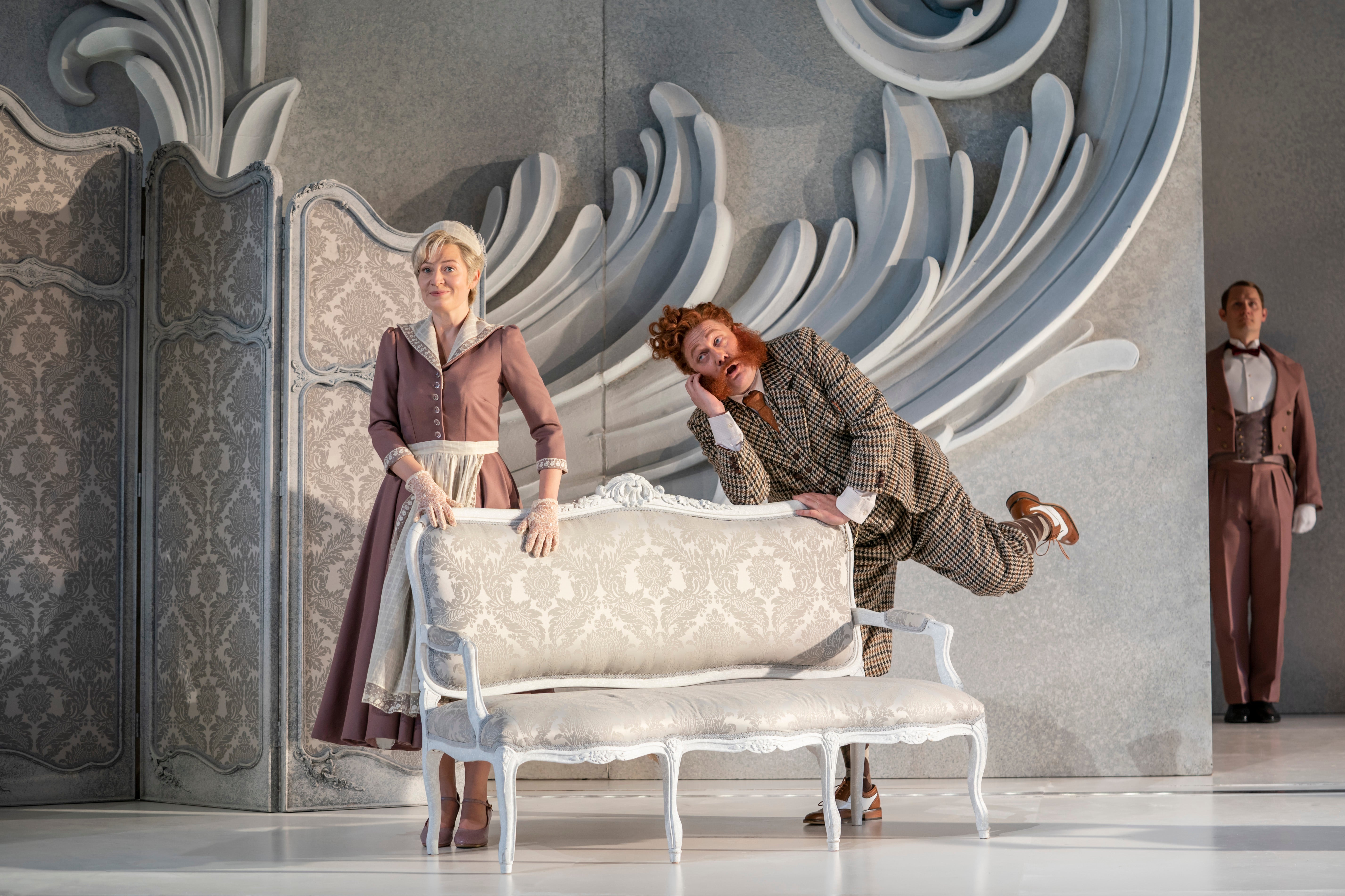 Hipp as Octavian and Derrick Ballard as Baron Ochs in Richard Strauss’s ‘Der Rosenkavalier’