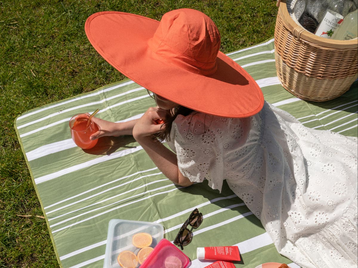 The guide to an eco-friendly picnic by sunshine concept store Twiin