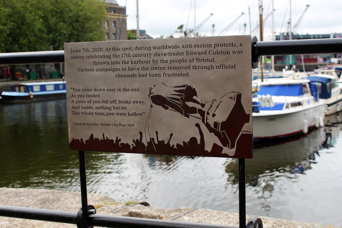 ‘Guerrilla historians’ erect plaque to commemorate slave trader statue