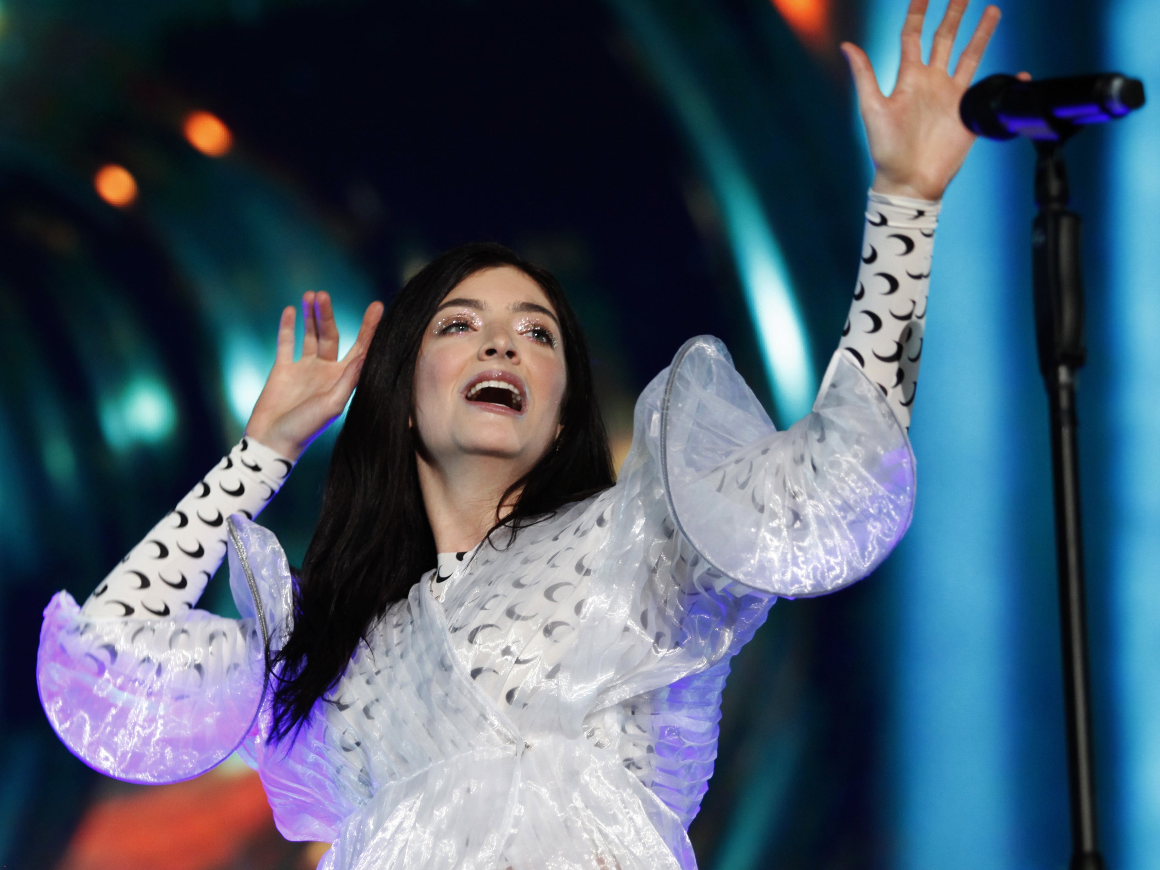Lorde performs at the Corona Capital music festival in Mexico City on 17 November 2018