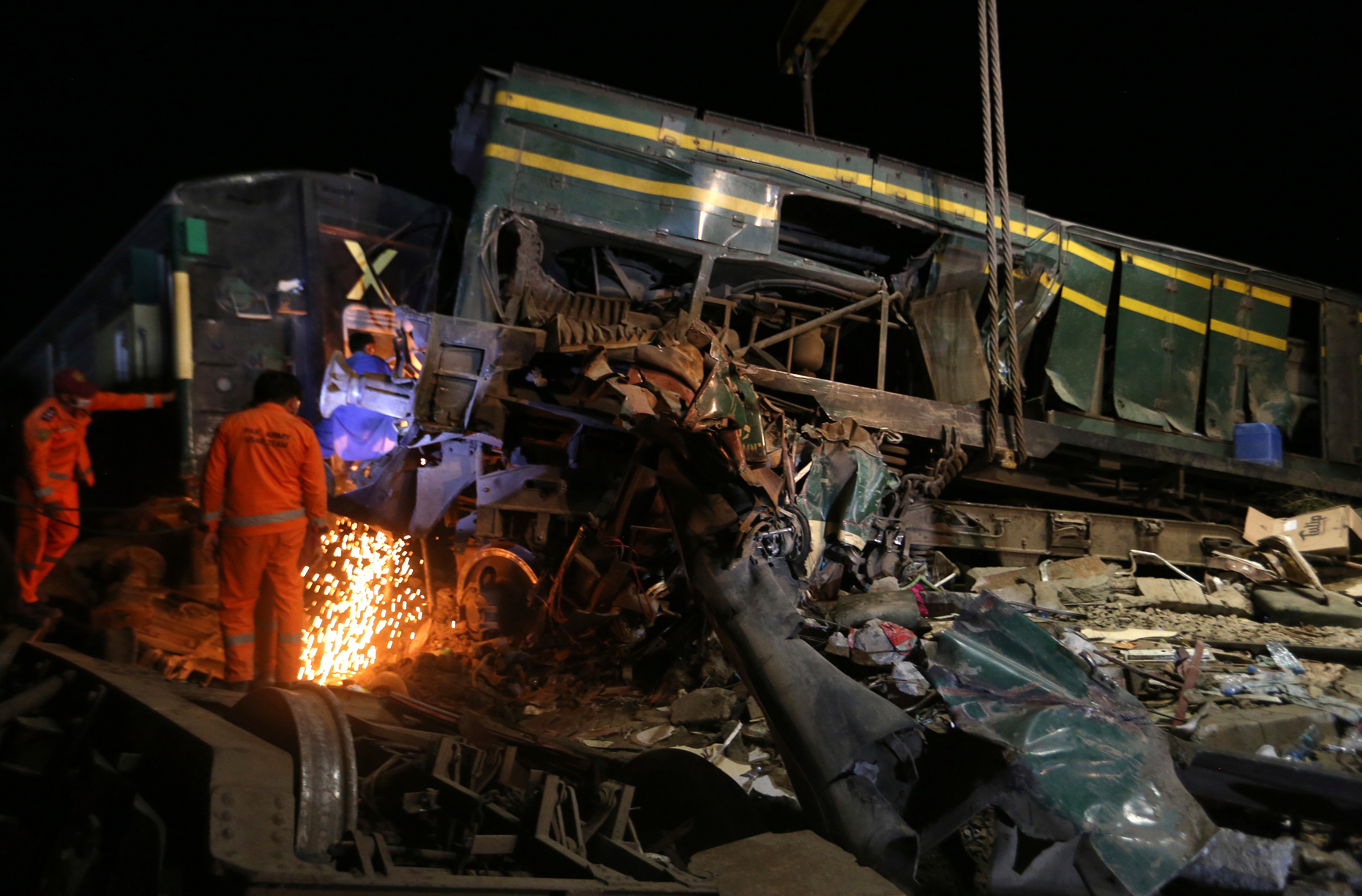 Pakistan Train Accident