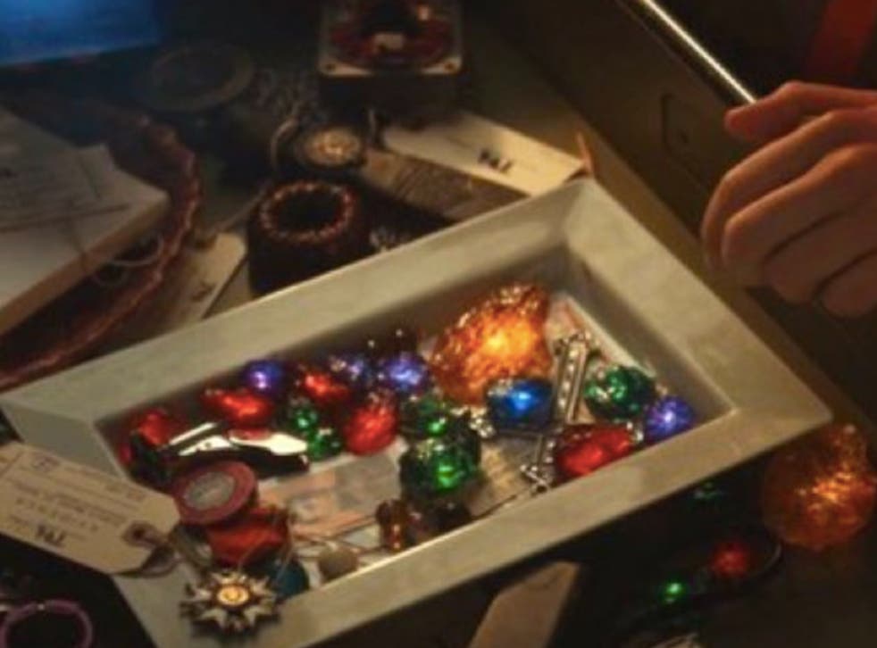 Loki episode 1 viewers angry with how Infinity Stones scene reduces beloved MCU character's death scenes | The Independent