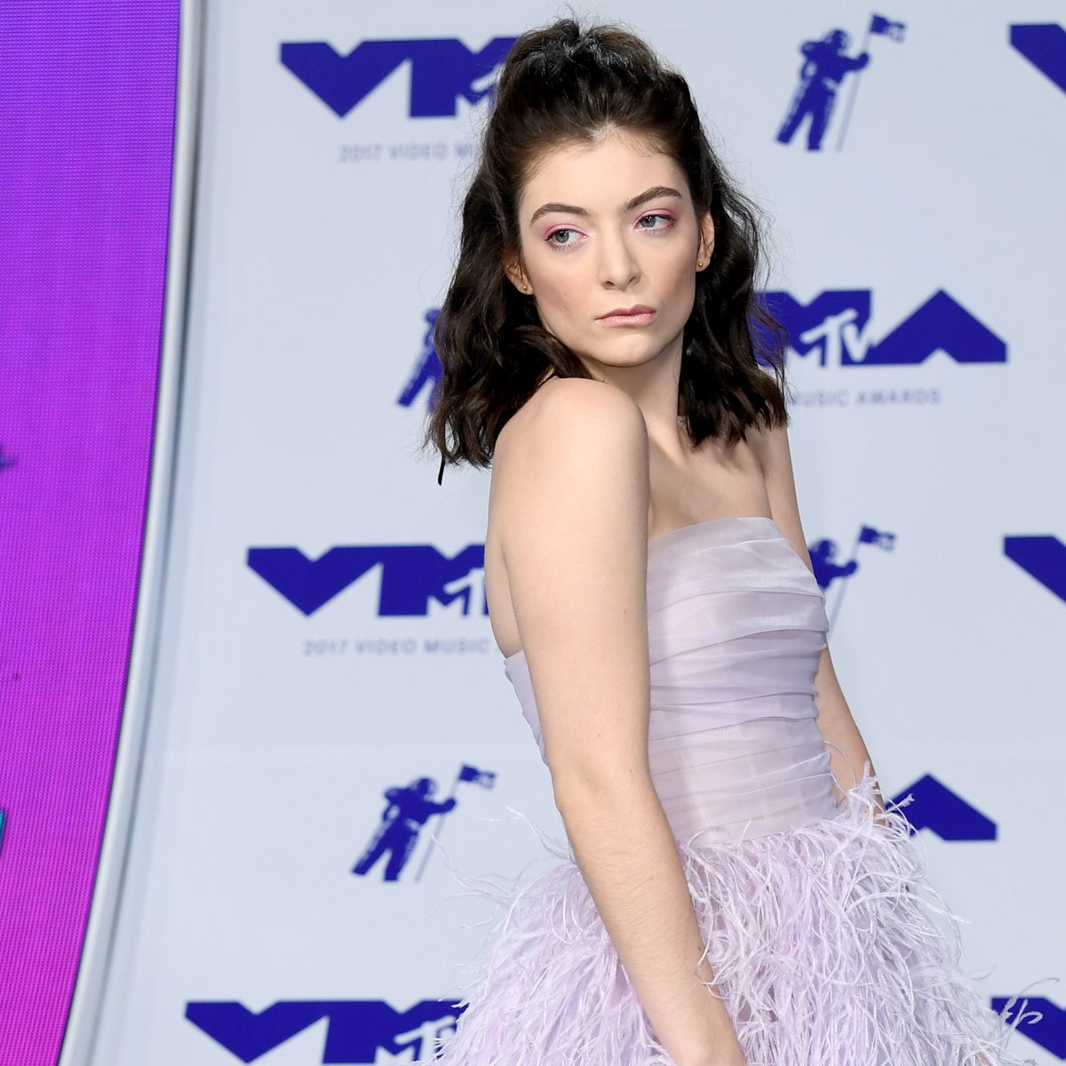 Lorde is back these are her best music video fashion moments | The Independent Lorde is back these are her best music video fashion moments | The Independent
