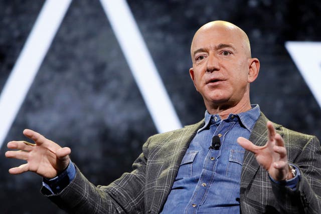 <p>An online petition is making the rounds calling for Bezos to be denied re-entry to Earth, after his spaceflight on 20 July, has garnered thousands of signatures already.</p>