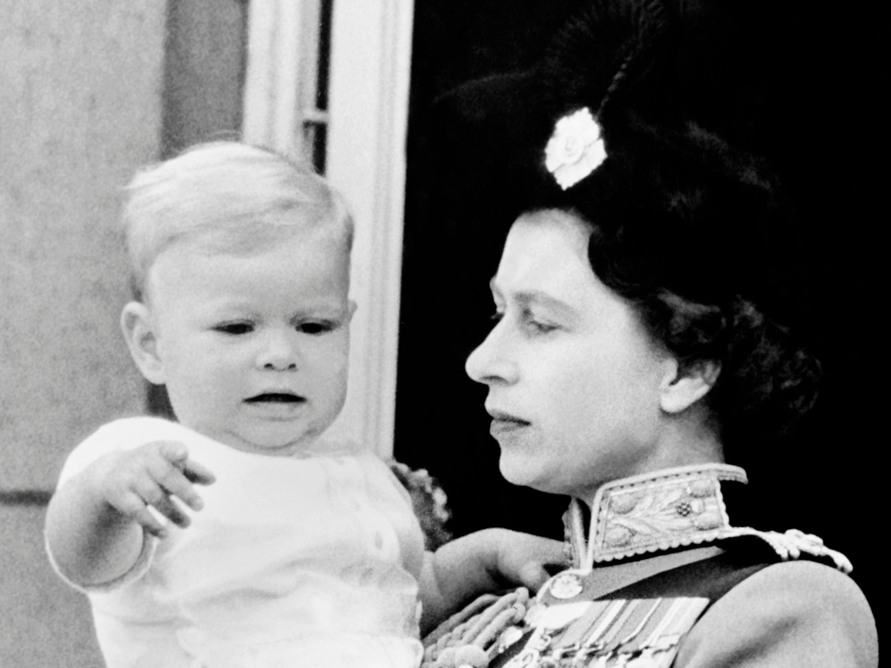 Mother and son on the balcony of the palace