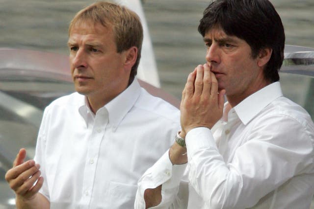 <p>Jürgen Klinsmann (left) with Joachim Löw in the Germany dugout in 2005</p>
