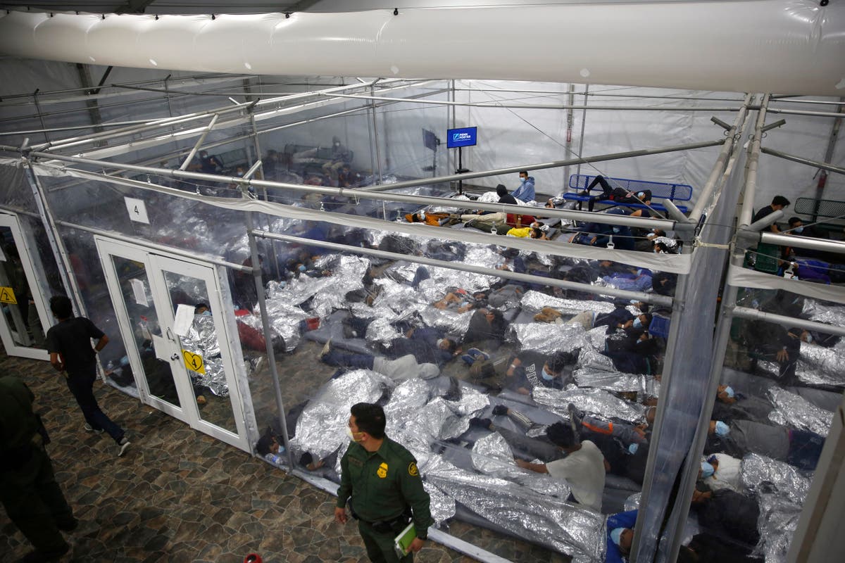 Panic attacks highlight stress at shelters for migrant kids