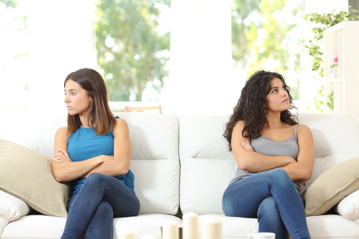 Woman questions whether she is wrong after barring sister from having her honeymoon in her home
