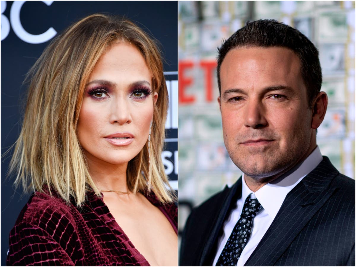 Jennifer Lopez And Ben Affleck Confirm Reunion As They Share Kiss In Public The Independent