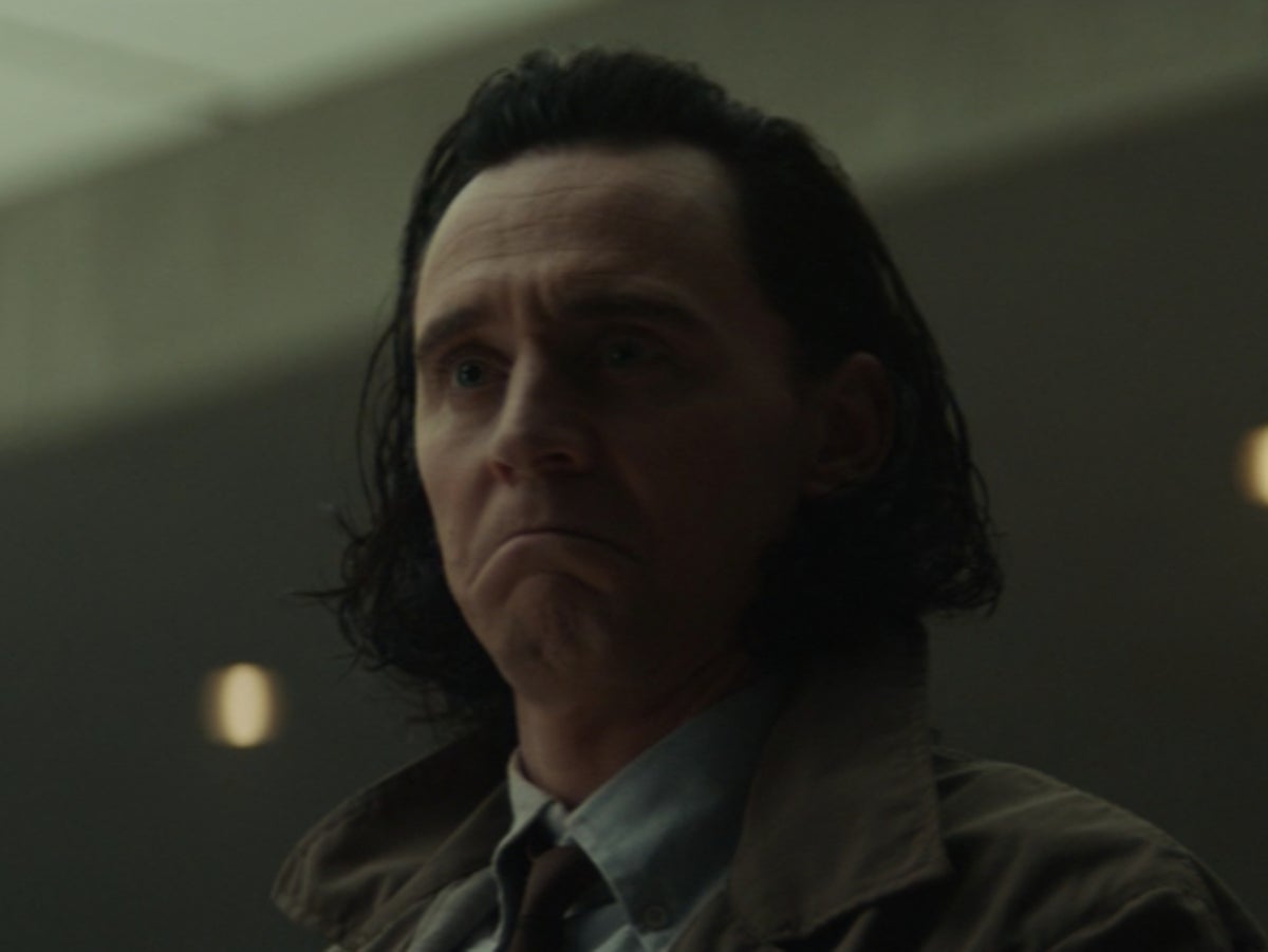 Loki episode 2 viewer picks up on 'weird' Tom Hiddleston Photoshop image in  episode 2 | The Independent