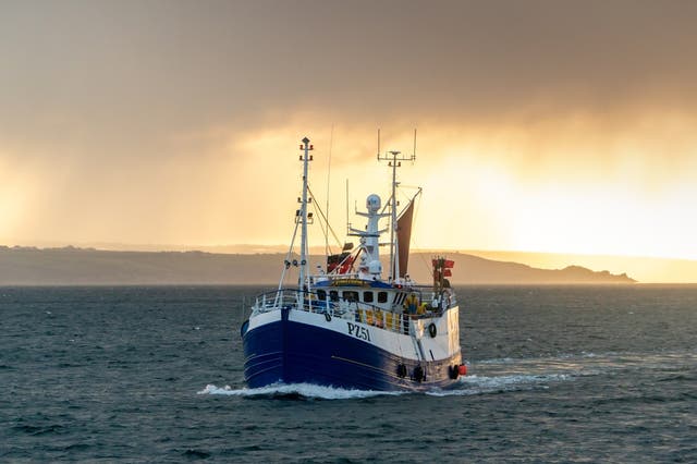 <p>Newlyn gill-netter returns to port in Cornwall</p>