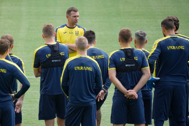 Andriy Shevchenko speaks to his Ukraine squad