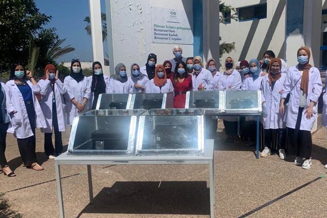 <p>20 young female technicians from Morocco's Souss-Massa region were trained to make solar cookers. Traditionally, wood and butane gas are used, especially in the rural world, for cooking, despite their negative impact on people's health and the environment</p>
