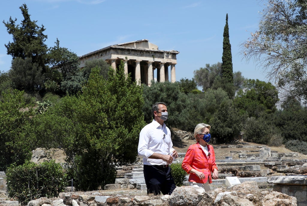 EU endorses massive pandemic relief for recession-hit Greece Spain Brussels Ursula von der Leyen European Commission Kyriakos Mitsotakis