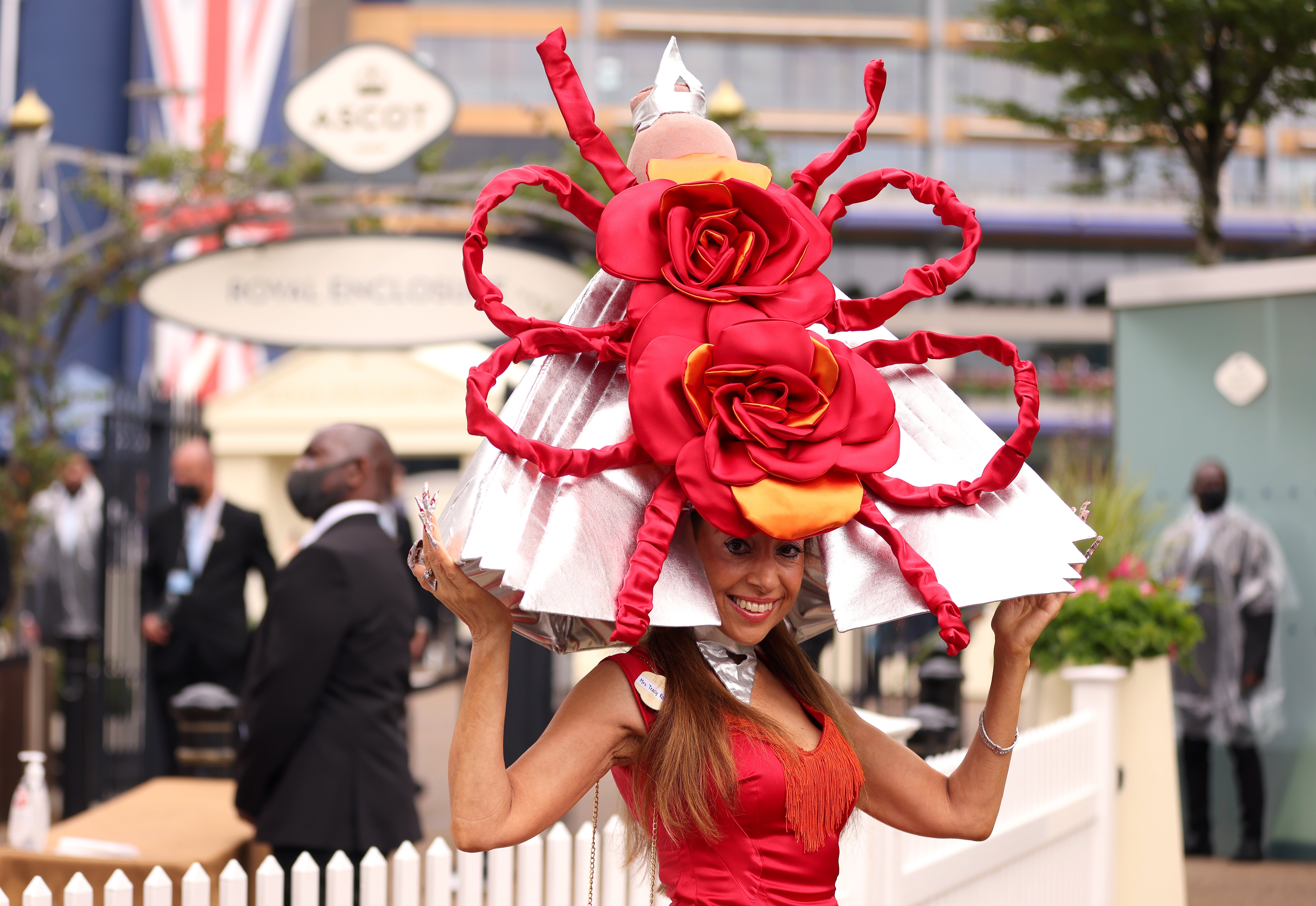 Derby Hats for Women. Royal Ascot Hat. Modern Feather 