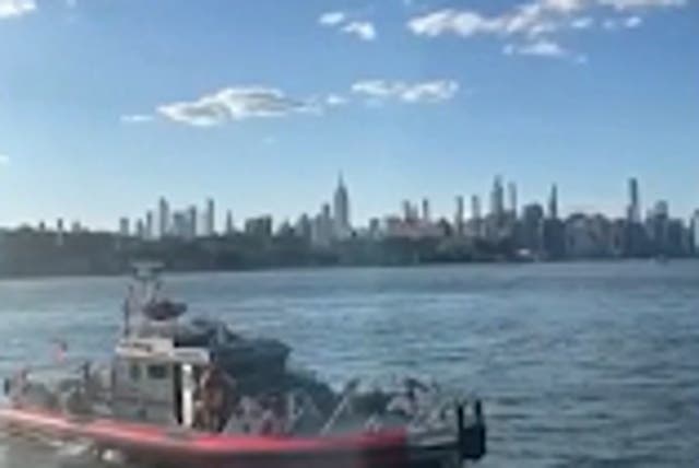 <p>The New York Police Department (NYPD) said that police observed an unresponsive man submerged in the water on Wednesday</p>