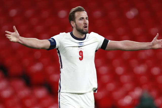 <p>Harry Kane says winning trophies with England is the "ultimate goal"</p>
