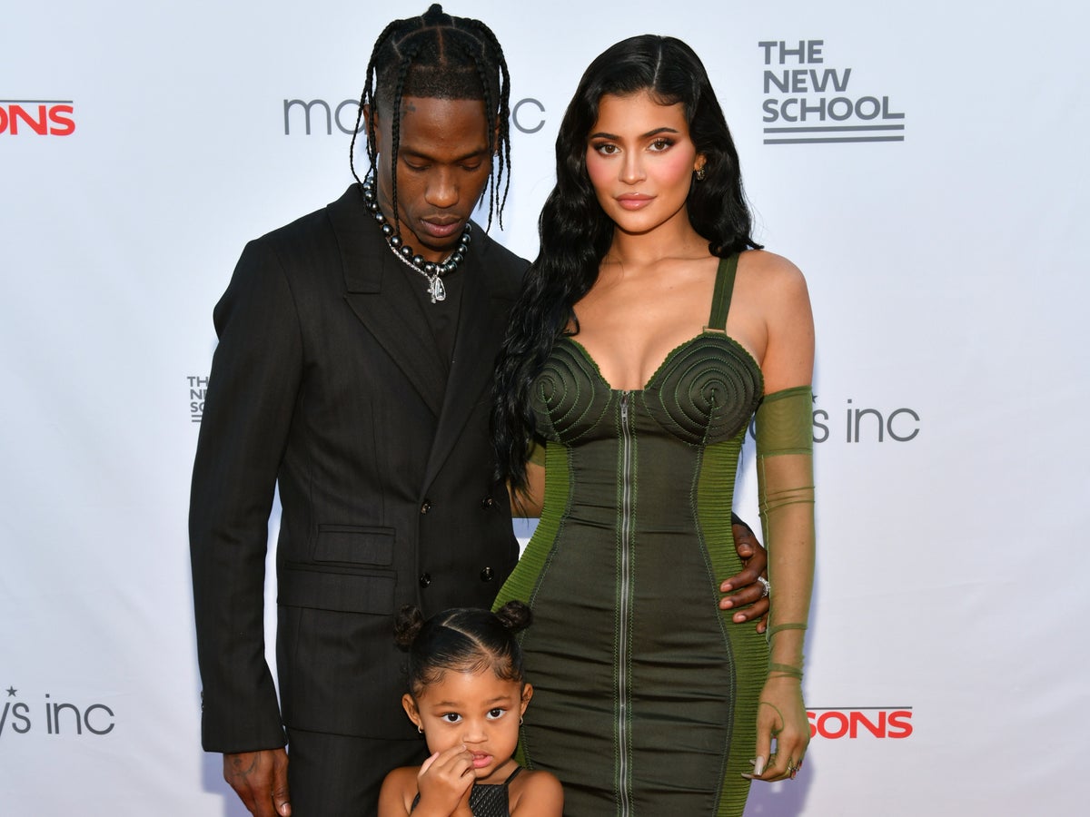 Kylie Jenner Found Out She Was Pregnant While Working On Reality Show The Independent