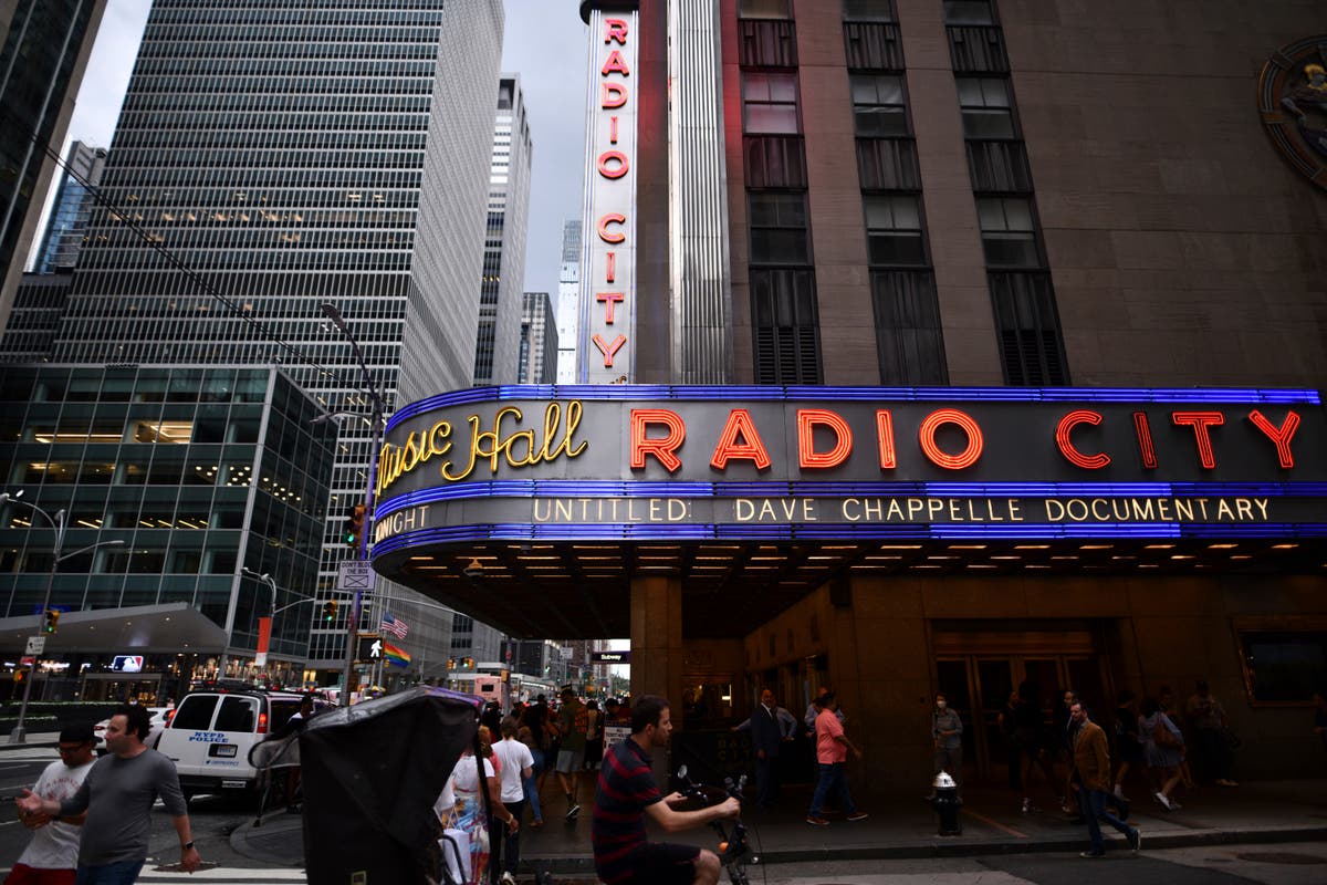 15 months later, Radio City reopens with Dave Chappelle