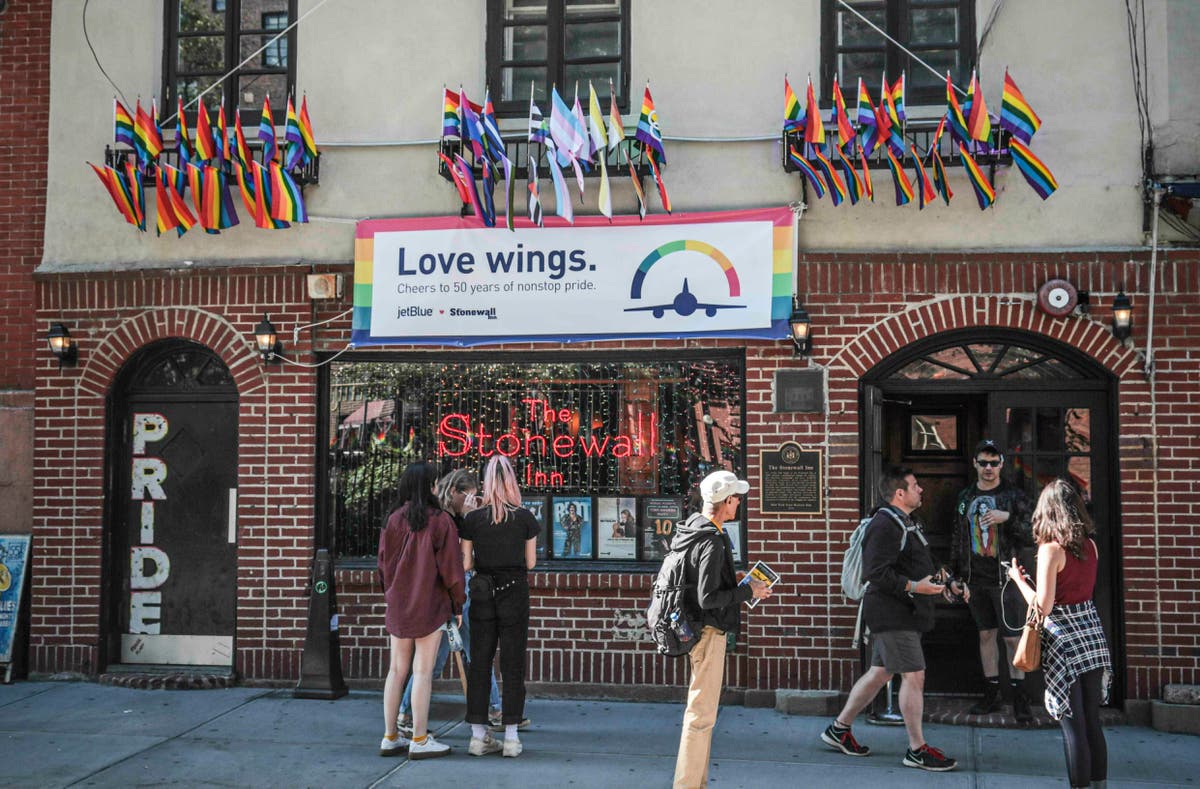 Political donations lead Stonewall Inn to ban some beers