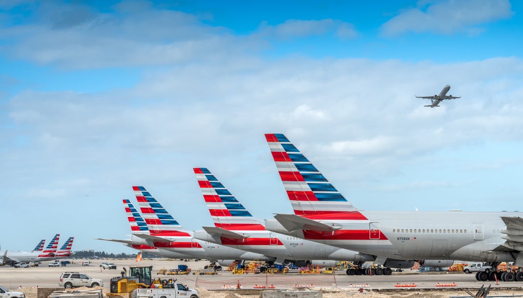 Why did American Airlines cancel hundreds of flights? Advice for passengers