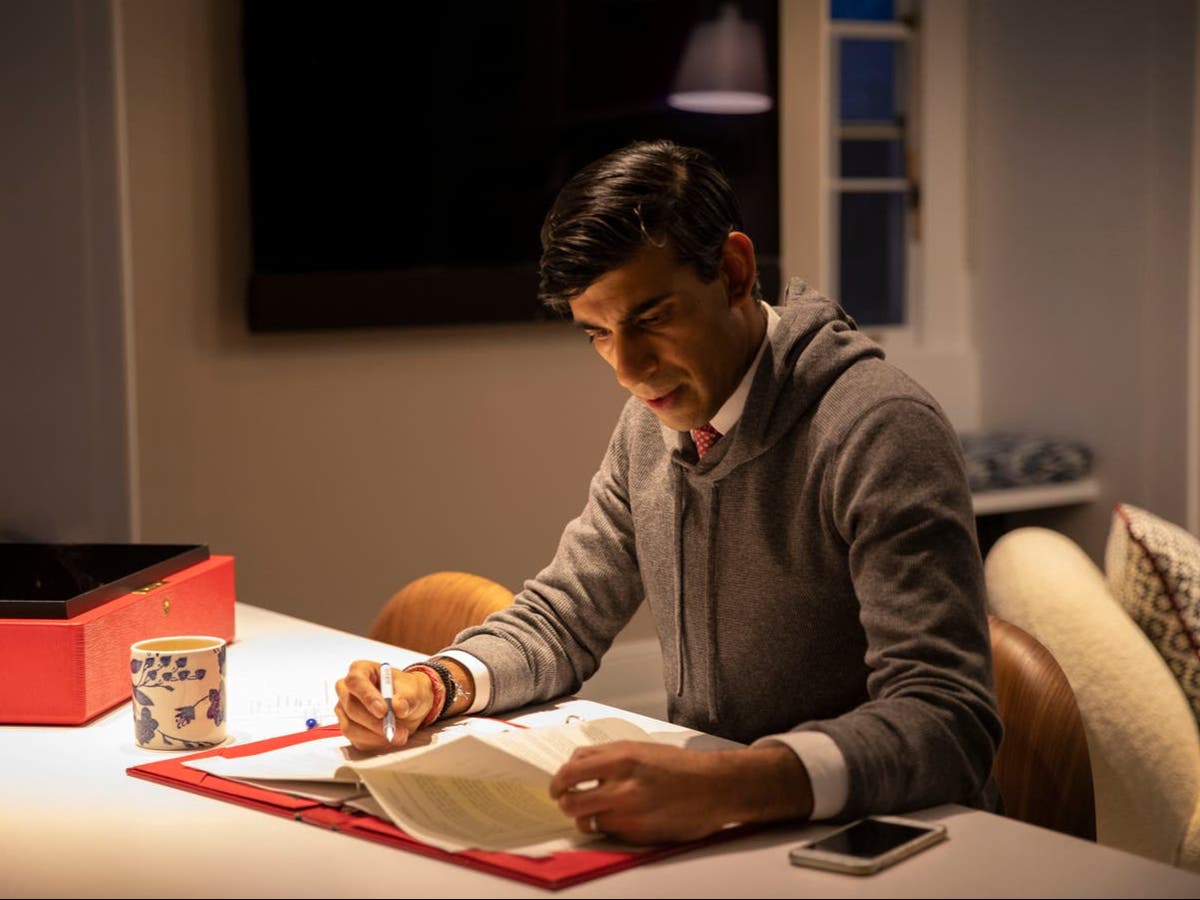 Rishi Sunak&rsquo;s morning routine: 6am Peloton, Britney Spears and a pain au chocolat
