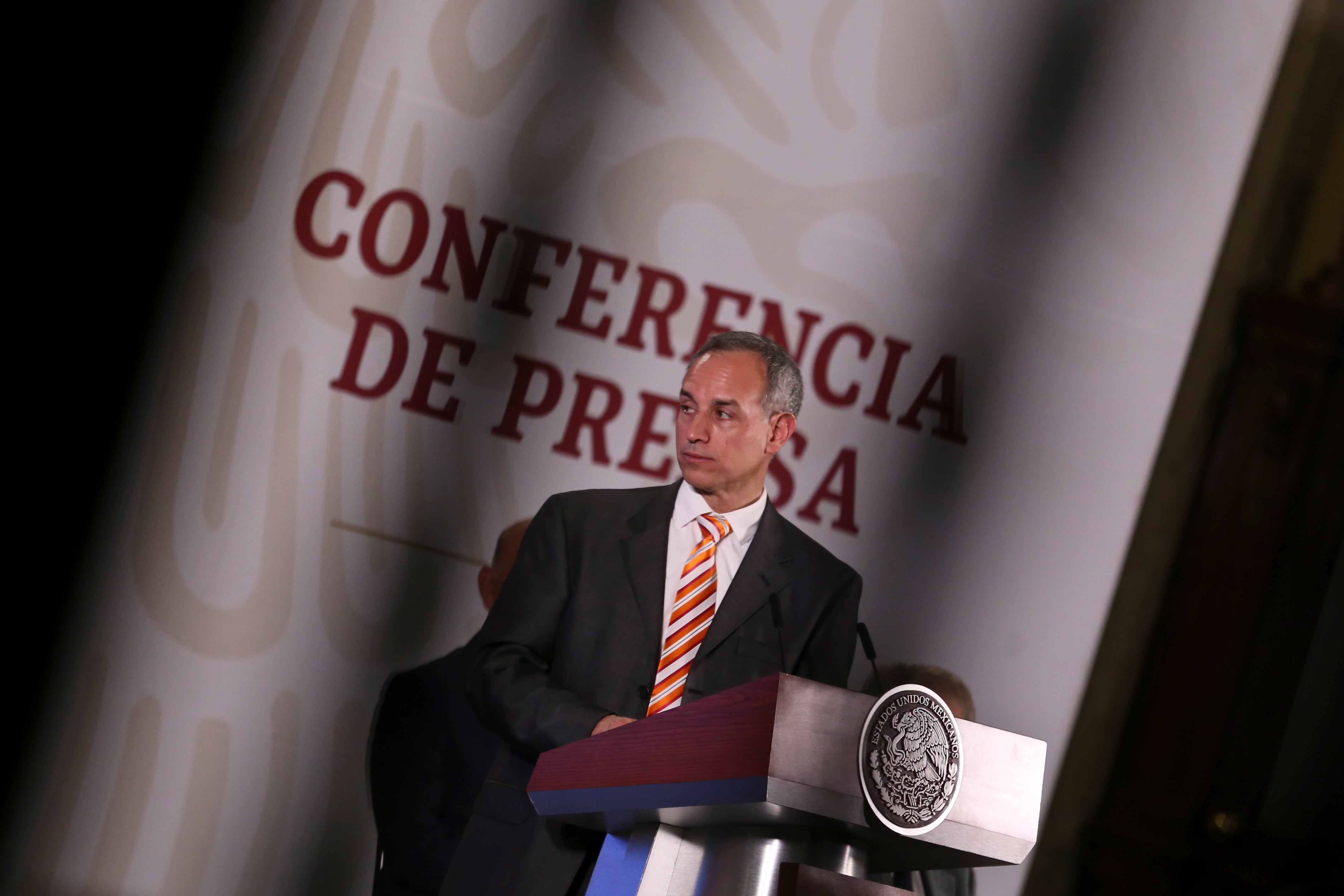 <p>Pese al repunte de contagios, López-Gatell destacó que el país registra una baja ocupación hospitalaria destacando que ha presentado una reducción del 87%.</p>